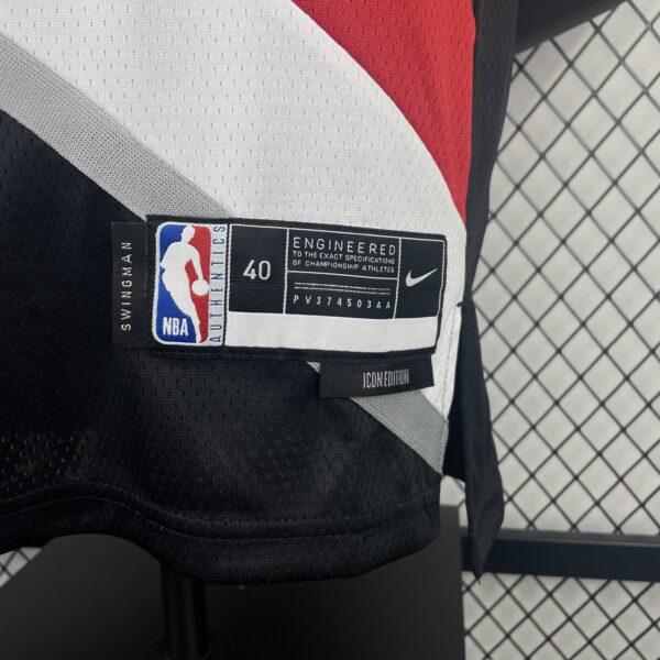 Portland Trail Blazers - Image 4