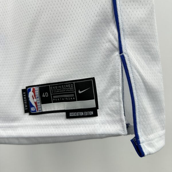 Dallas Mavericks - Image 4
