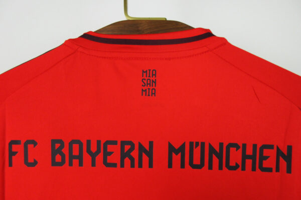 Bayern Múnich 2024/25 Local - Image 4