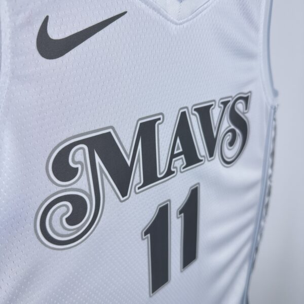 Dallas Mavericks - Image 3