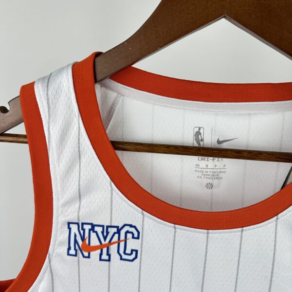 New york Knicks - Image 3