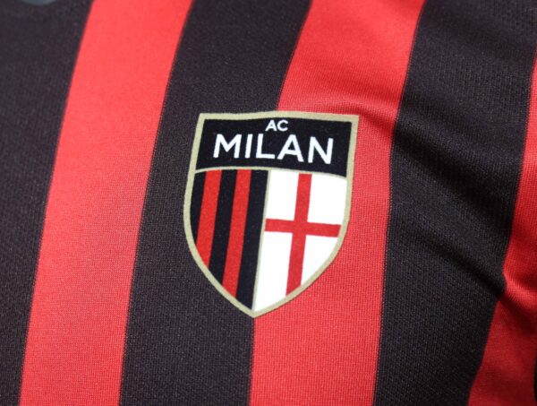 Milan 2024/25 Edición Clásica Especial Versión Jugador - Image 4