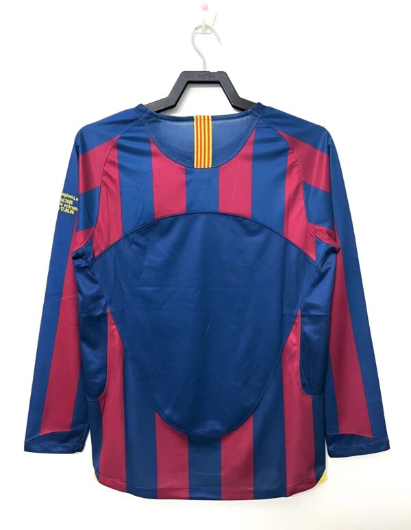 Barcelona 2005/06 Manga Larga - Image 2